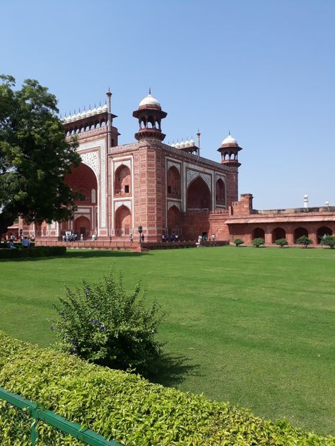 Agra fort Agra Fort Photography, Fort Photography, Haveli Design, Agra Fort, Architecture Inspiration, Agra, Places To See, Taj Mahal, Fort