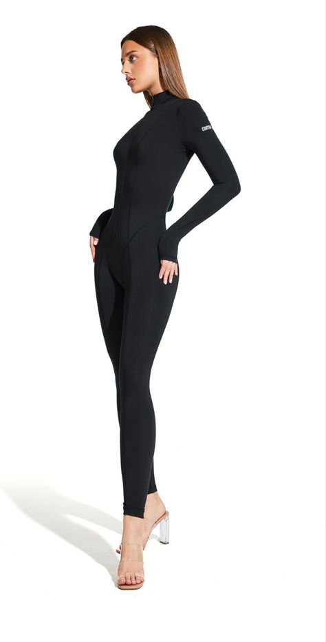 Full Body Model Poses, Full Body Suit Outfits, Full Bodysuit Outfit, Catsuit Outfit, Full Body Swimsuit, Full Bodysuit, Activewear Trends, Model Outfit, Swimsuits Outfits