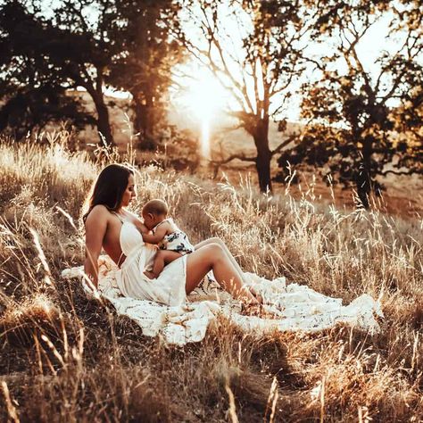 World Breastfeeding Week - The 23 Most Beautiful Photos of 2019 Most Beautiful Photos, World Breastfeeding Week, Breastfeeding Week, Mommy Baby, Newborn Shoot, Destin Florida, Amazing Images, Of Course, Beautiful Photo