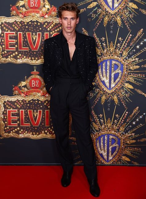 Austin Butler Body Measurements Stats Black Elvis, Elvis Impersonator, Red Carpet Awards, Satin Suit, Black Overcoat, Tom Ford Suit, Best Red Carpet Looks, Best Dressed Man, Gq Magazine