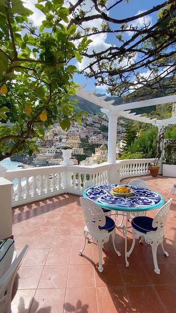 Ines 🇮🇹| My travel diary on Instagram: "Slow mornings with a perfect view 🫶🏻 @villaboheme_positano 📍Positano, Amalfi Coast" Positano Villa, Positano Architecture, Le Sirenuse Positano Interior, Paradise House, Positano Italy Hotels, Music On The Rocks Positano, Deck Decor, Perfect View, New Deck