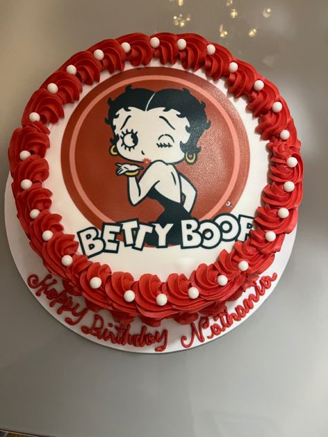 Betty Boop Birthday Cake, Betty Boop Cake, Queens Birthday Cake, Betty Boop Birthday, Cupcake Piping, 60th Birthday Card, Bartender Drinks, Fondant Cake Designs, Simple Cake Designs