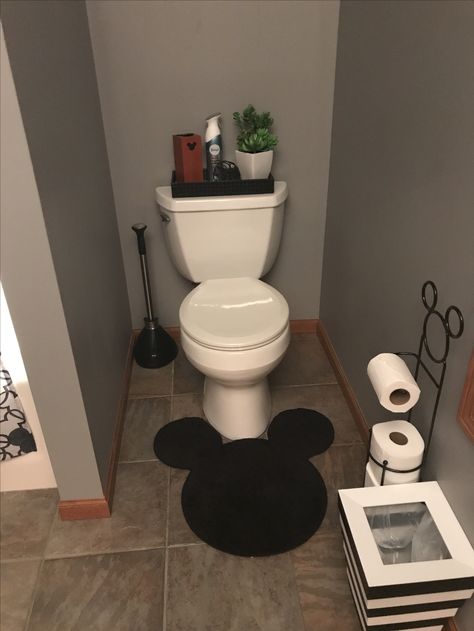 Mickey bathroom!  No red, just black, blue, and earthy tones. Mickey Bathroom Ideas, Disney Themed Bathroom, Mickey Bathroom, Mickey Mouse Bathroom, Disney Bathroom, Disney House, Mickey Theme, Aesthetic Bathroom, Disney Home Decor