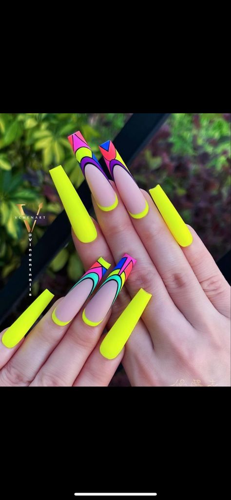 Nails Designs Unique, Beach Nails Art, Beach Nail Art, Yellow Nails Design, Trendy Nail Art Designs, Stylish Nails Designs, Dope Nail Designs, Pretty Nail Art Designs, Simple Nail Art Designs