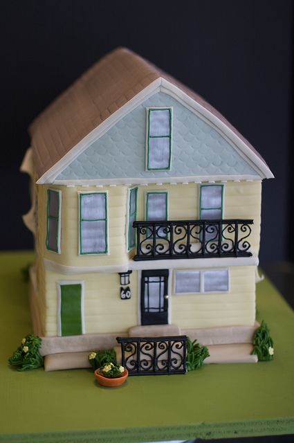 CRW_2630 by studiocake, via Flickr House Cake Design, Edible Architecture, Cake Building, Architecture Cake, Housewarming Cake, Single House, Ocean Cakes, Bolo Minnie, House Cake