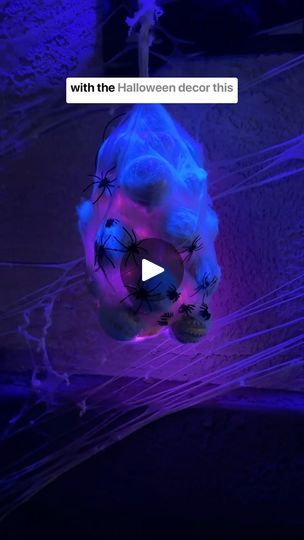 Diy Spider Egg Sacks, Spider Eggs, Purple Led Lights, Giant Spider, Halloween Crafts Decorations, Halloween Yard Decorations, Halloween Yard, Halloween Spider, I Pick