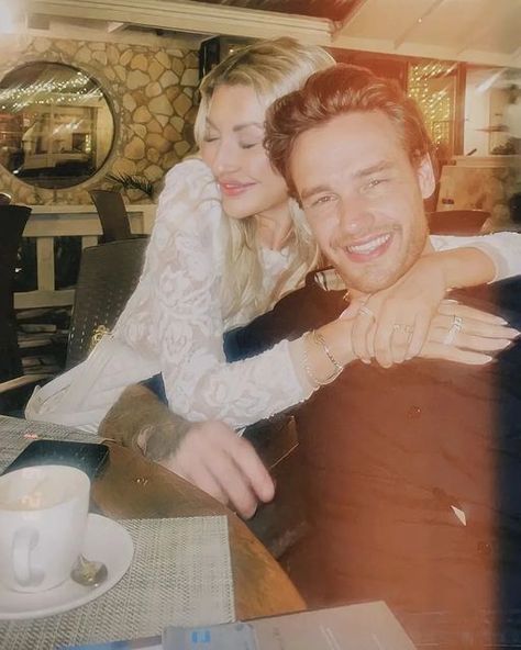 One Direction on Instagram: "Liam today with his girlfriend." Kate Cassidy, Cant Take Anymore, Liam James, We Missed You, Boy Band, Pop Rock, Les Sentiments, Together Forever, New York Post