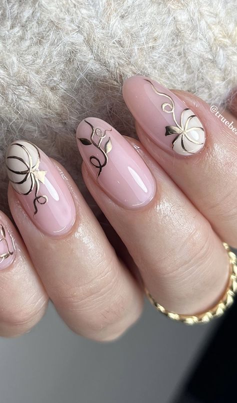 White Pumpkins Nails, Pink November Nails, Pumpkin Nails Designs, White Pumpkin Nails, Pink Pumpkin Nails, Pumpkin Nail Designs, Pumpkin Nail Art, Simple Fall Nails, November Nails