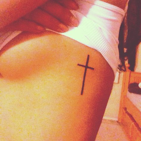 My cross tattoo <3 Cross Rib Tattoos, 27 Tattoo, Simple Cross Tattoo, Simple Tattoos For Women, Cross Tattoos For Women, Cross Tattoos, Tattoo Feminina, Rib Tattoo, Cross Tattoo