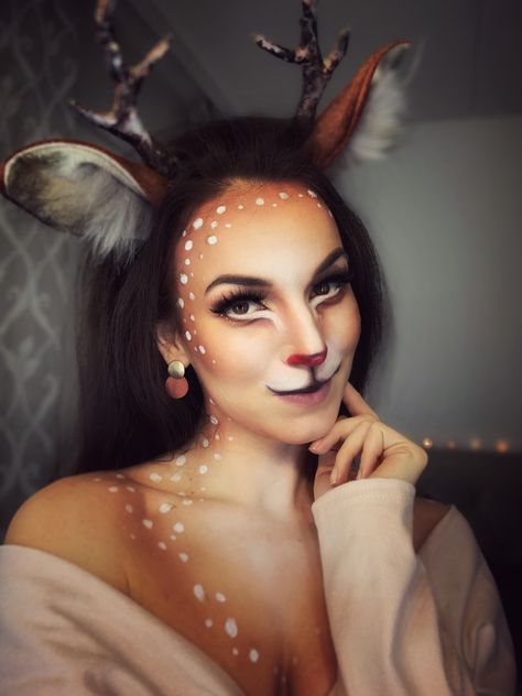 Realistic Deer Makeup, Deer Makeup, Animal Makeup, Creative Makeup Looks, Instagram Christmas, Christmas Makeup, Mua Makeup, Halloween Stuff, Halloween 2024