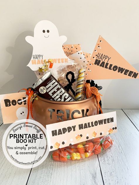 You've Been Booed Printable Halloween Kit, Halloween Boo, Happy Halloween, Halloween Printable, INSTANT DOWNLOAD Looking to "Boo" your friends, family & neighbors?  Spread a little Halloween love with our printable Boo kit.  Simply print and cut, and pair with some treats to leave at your neighbors door!  You receive PRINTABLE: 4x6 You've Been Booed Sign 5x7 We've Been Booed Sign Ghosts 4x6 poem cards small pennant flags 3x3 Boo Tags Bag Toppers (fit Ziplock sized bags) This listing is for (5) non- personalized pdf files of our Boo Kit.  Print out as many as you need!! Simply print on regular printer paper and cut.   Please note, this is for a DIGITAL FILES ONLY...NO physical items will be shipped to you. This is an INSTANT DOWNLOAD. Upon approval of payment (usually within minutes), a lin You've Been Booed Printable, Youve Been Bood, Boo Bags, Booed Printable, Been Booed, You've Been Booed, Boo Boo Bags, Boo Sign, Halloween Kit