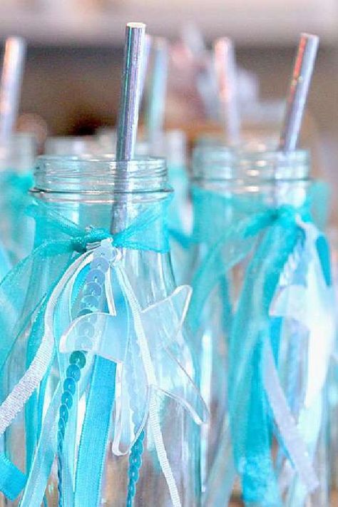 Take a look at this mesmerising mermaid birthday party! The bottle looks fabulous! See more party ideas and share yours at CatchMyParty.com Mermaid Party Favors Bags, Mermaid Cake Pops, Mermaid Party Printables, Mermaid Party Ideas, Mermaid Party Food, Kid Friendly Party, Mermaid Drink, Sea Party Ideas, Mermaid Cookies