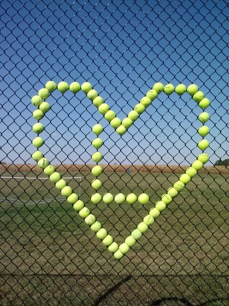 Senior night Tennis Senior Night, Tennis Ball Crafts, Tennis Party Decorations, Senior Posters, Senior Night Posters, Tennis Birthday, Senior Softball, Tennis Posters, Senior Day