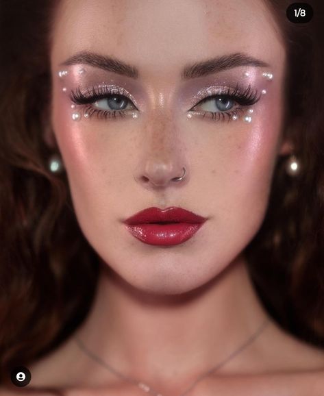 Editorial Wedding Makeup, Disco Makeup Ideas, Alternative Wedding Makeup, Bold Wedding Makeup, Ethereal Wedding Makeup, Burnished Winter, Chrome Makeup, Disco Makeup, Gem Makeup