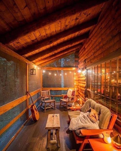 Cabin Interiors Rustic, Cabin Porch Ideas, Cabin Porches, Small Cabin Interiors, Future Farmhouse, Cabin Deck, Shepherds Huts, Cabin Vibes, Cabin Porch