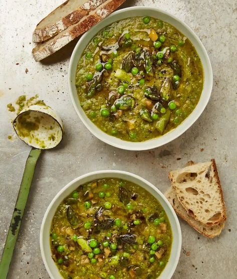 Meera Sodha’s vegan recipe for courgette, pea and asparagus soup | Vegan food and drink | The Guardian Asparagus Pizza, Meera Sodha, Recipe For Happiness, Soup Lovers, Summer Soup, Soup Vegan, Asparagus Soup, Vegan Cookbook, Bowl Of Soup