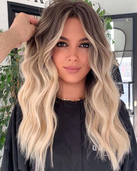 Blonde Face Framing Balayage, Blonde Balayage With Dark Roots And Money Piece, Face Framing Balayage, Trendy Brown Hair, Framing Balayage, Blended Balayage, Balyage Long Hair, Color Melting Hair, Short Platinum Blonde Hair