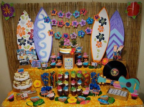 Tropical Lilo & Stitch luau birthday party! See more party ideas at CatchMyParty.com! Stitch Disney Party, Stitch Bday Party, Stitch Luau Birthday Party, Luau Birthday Party Ideas, Lilo Und Stitch, Stitch Birthday, Luau Birthday Party, Hawaiian Birthday Party, Hawaiian Birthday