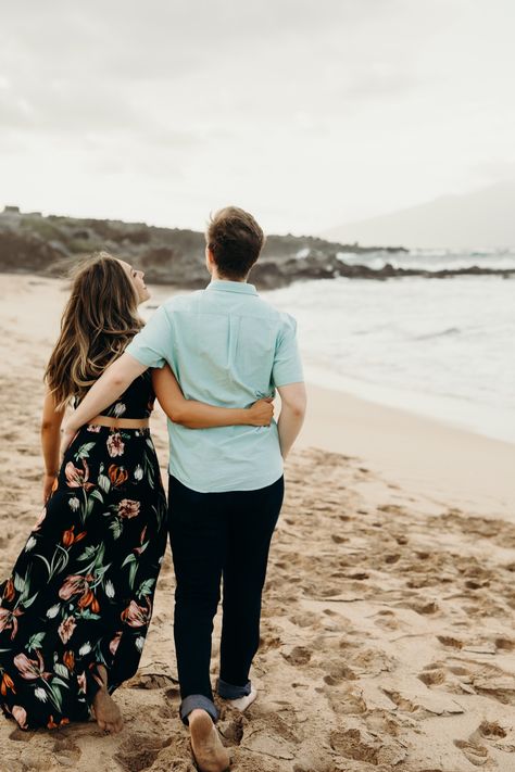 erin + guy / ironwood beach, hawaii engagement session | lauren spinelli photography Pre Wedding Photoshoot Beach, Couples Beach Photography, Couple Beach Pictures, Women Images, Couple Beach Photos, Wedding Photoshoot Poses, Pose Fotografi, Wedding Couple Poses Photography, Beach Photography Poses