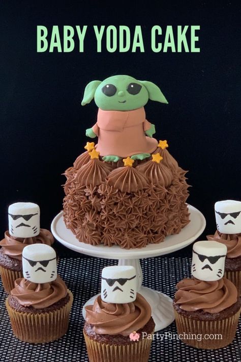 Mandalorian Party Ideas, Mandalorian Cake, Fun Cake Ideas, Mandalorian Party, Baby Yoda Cake, Storm Trooper Cake, Library Cake, Piggy Cake, Bumble Bee Cake