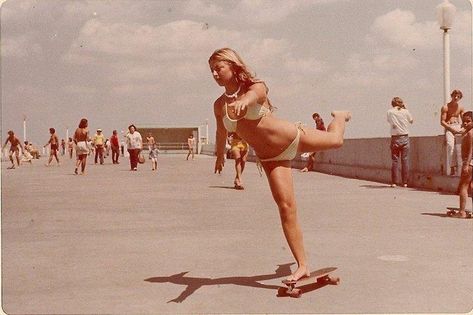 Hugh Holland, Penny Board, Vintage Skateboards, Santa Monica Beach, 70s Aesthetic, Skateboard Girl, Burton Snowboards, Mia 3, Vintage Collage