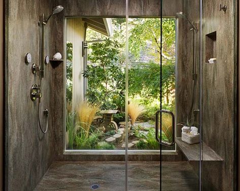 Bathrooms Welcoming Nature-32-1 Kindesign Corian Shower Walls, Outdoor Bathroom Design Ideas, Shower Windows Ideas, Diy Bathroom Design, Indoor Outdoor Bathroom, Outdoor Bathroom Design, Window In Shower, Outdoor Bathrooms, Bathroom Windows