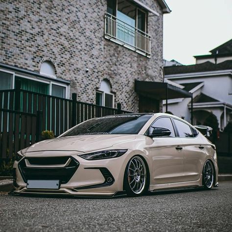 Modded Hyundai Elantra, Car Protection, Ripped Girls, Toyota Hiace, Car Colors, Hyundai Elantra, Jdm Cars, Car Cleaning, Whips