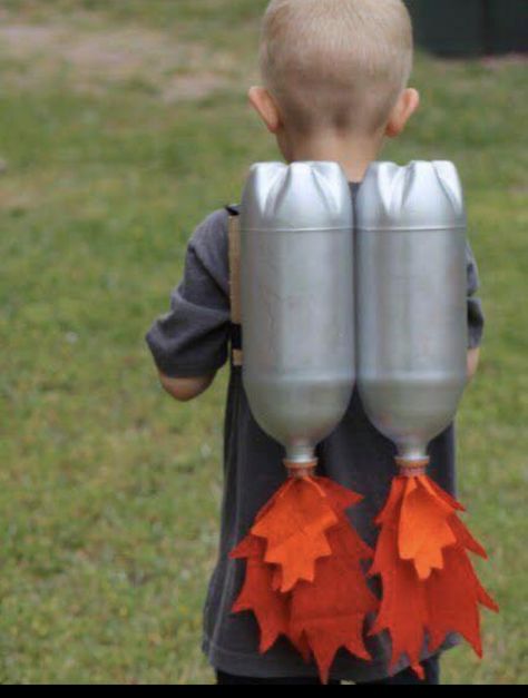 Rocket Costume, Perlengkapan Bayi Diy, Diy Rocket, Jet Pack, Upcycle Crafts Diy, Baby Kostüm, Outer Space Party, Diy Bebe, Wacky Hair Days