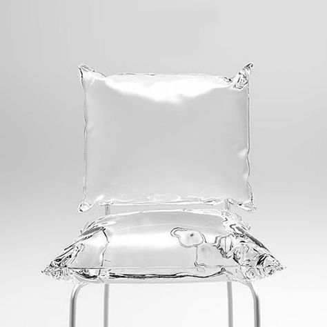 Bedroom Chaise, Futuristic Decoration, Clear Furniture, Glass Chair, Konst Designs, Sewing Chair, Designer Chair, Modern Futuristic, Chairs Design