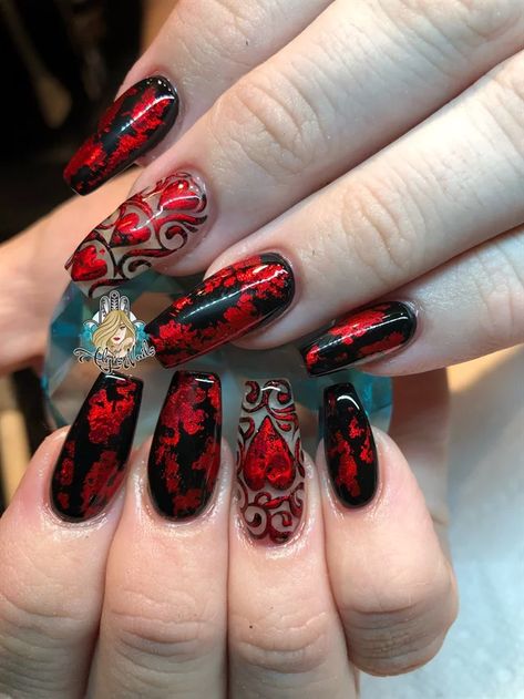 Rose Nail Design, Foil Nail Designs, Plaid Nail Designs, Festive Christmas Nails, Lace Nail Art, Crazy Nail Art, Marble Nail, Gothic Nails, Lace Nails