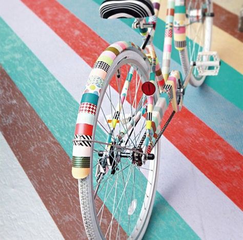 12 DIY Ways to Pimp Your (Bike) Ride - Brit + Co Giant Bicycle, Bike Parade, Bike Hacks, Paint Bike, Biking Diy, Bicycle Decor, Velo Vintage, Bicycle Painting, Washi Tape Crafts