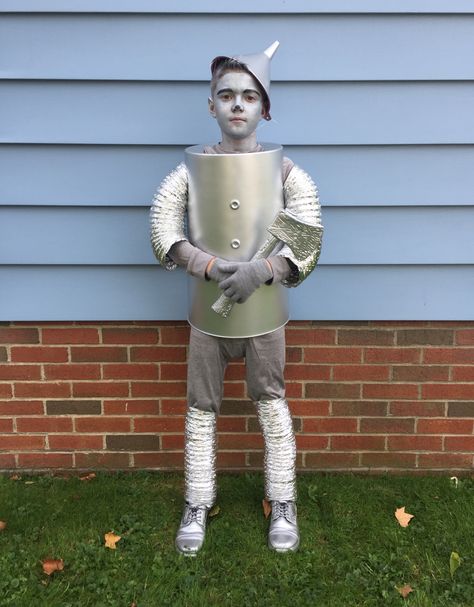 Tinman Costume Diy, Tinman Costume, Tin Man Costumes, Wizard Of Oz Musical, Tin Man, Creative Costumes, Creative Halloween Costumes, Diy Costumes, Wizard Of Oz