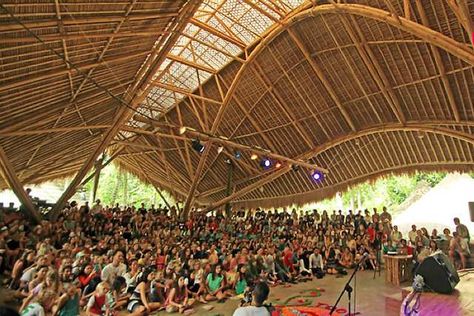 green school bali - Google Search Green School Bali, Table Sketch, Bamboo Building, Temple City, Green School, Bamboo Art, Unique Architecture, Education Center, Life Plan