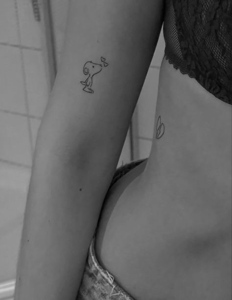 Tattoos I Want, Snoopy Dog Tattoo, Thing 1 And Thing 2 Tattoo Ideas, Simple Snoopy Tattoo, Fine Line Snoopy Tattoo, Tiny Snoopy Tattoo, Doodle Tattoos For Women, Cute Snoopy Tattoo, Snoopy And Charlie Brown Tattoo