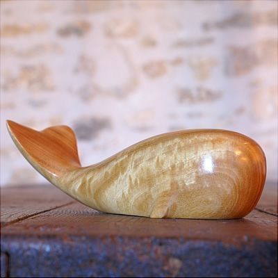 Whale Carving, Electric Wood Carving Tools, Wood Whittling, Stone Carving Sculpture, Image Simple, Tre Kunst, Whittling Projects, Simple Wood Carving, Soapstone Carving