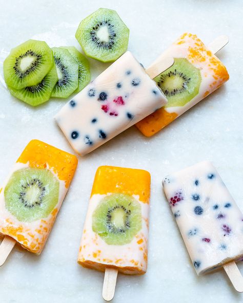 Super Tasty Frozen Yogurt Fruit Pops Frozen Yogurt Fruit, Frozen Yogurt Pops, Fruit Pop, Unique Sweets, Food Substitutes, Frozen Fruit Recipes, Yogurt Frozen, Ice Pop Recipes, Dream Bakery