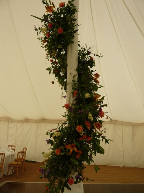 Flowers Around Pole, Luxury Wedding Centerpieces, Midsummer Dream, Flower Installation, How To Wrap Flowers, Wedding Venue Decorations, Floral Wraps, Flower Display, Wedding Planning Tips