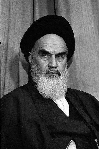 Ayatollah Khomeini, the leader of Iran's 1979 Islamic revolution.. Khomeini Wallpaper, Emam Khomeini, Iran Leader, Ayatollah Khomeini, Ruhollah Khomeini, Imam Khomeini, Supreme Leader Of Iran, Persian Warrior, History Infographic