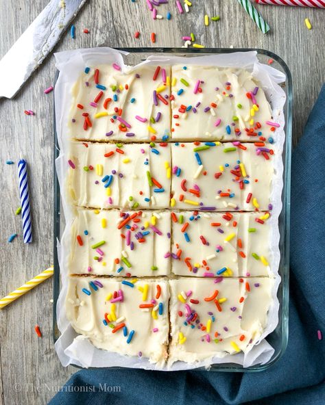 Birthday Cake Protein Cookies, Healthy Confetti Cake, Protein Baked Goods, Protein Cake Batter, Protein Birthday Cake, Protein Powder Cake, Protein Cake Recipe, Protein Blondies, Birthday Cake Protein Bars