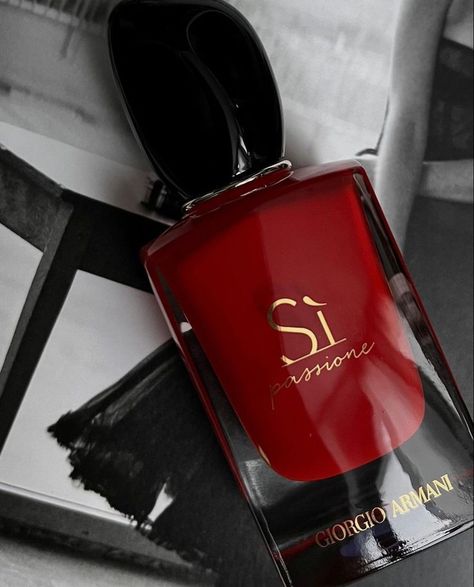 Si Giorgio Armani Perfume Aesthetic, Si Red Perfume, Si Passione Giorgio Armani, Si Giorgio Armani Aesthetic, Si Perfume Giorgio Armani, Si Armani Perfume, Si Fragrance, Giorgio Armani Aesthetic, Si Perfume