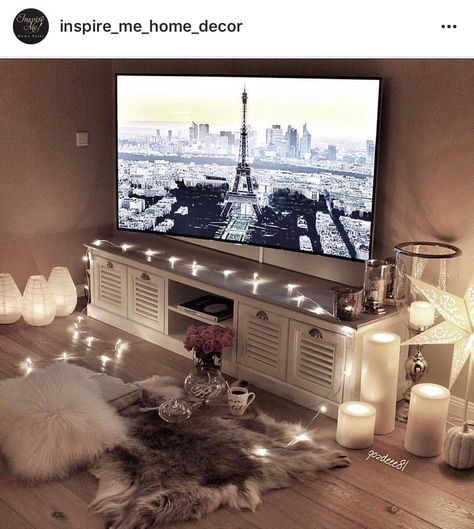 Ladies Lounge Woman Cave, Babe Cave Ideas, Ladies Lounge, Girl Cave, Housing Ideas, Glam Life, Babe Cave, Apartment Chic, Woman Cave