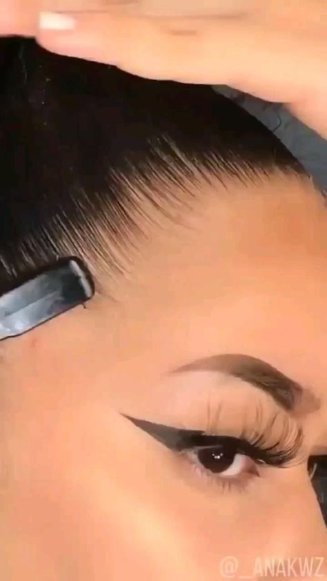 Edges Tutorial, New Hair Color Trends, Trending Hair, Natural Hair Bun Styles, Edges Hair, Baby Hairs, Hairdos For Curly Hair, Natural Curls Hairstyles, Slicked Back Hair