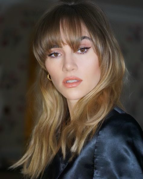 suki waterhouse Suki Waterhouse Makeup, Suki Waterhouse Hair, Olive Skin Blonde Hair, Shag With Bangs, Bardot Hair, London Girl, Olive Skin Tone, Brunette Hair With Highlights, Suki Waterhouse