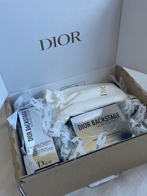 #oldmoney #beauty #makeup #dior #aesthetic #thatgirl #luxury Dior Makeup Packaging, Dior Skincare, Expensive Stuff, Makeup Dior, Aesthetic Old Money, Dior Cosmetics, Dior Aesthetic, Aesthetic Old, Makeup Package