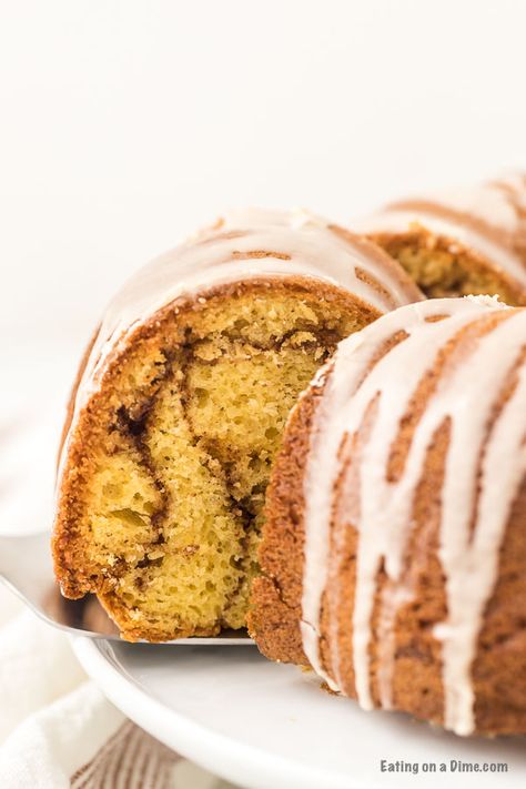 Cinnamon Bunt Cake, Cinnamon Swirl Bundt Cake, Easy Cinnamon Roll Cake, Cinnamon Cakes, Cinnamon Bundt Cake, Swirl Bundt Cake, Cinnamon Swirl Coffee Cake, Bunt Cake Recipe, Cinnamon Cake Recipes