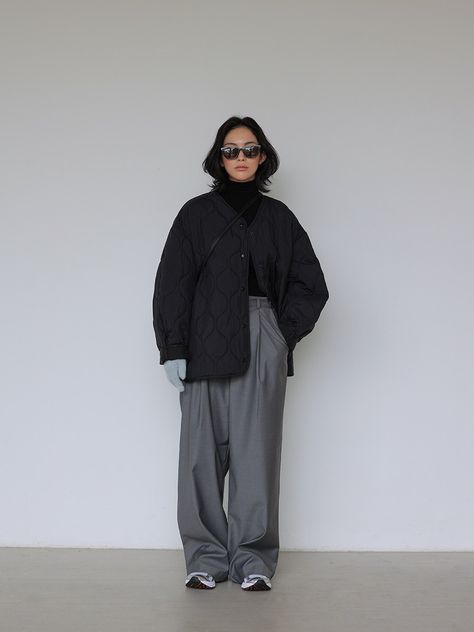 Baggy Trousers Outfit, Quilted Jacket Outfit, Slacks Outfit, Grey Pants Outfit, Boxy Jacket, Winter Pants Outfit, Grey Slacks, Stylish Hijab, Corporate Outfits