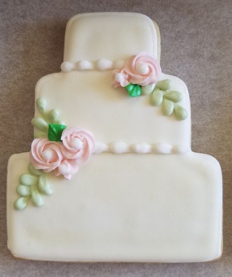 Wedding sugar cookies. Wedding cake cookies. Decorated Bridal Shower Cookies, Wedding Cookies Buttercream, Wedding Cake Cookies Royal Icing, Autumn Wedding Cookies, Wedding Cake Decorated Cookies, Wedding Shower Cookie Ideas, Wedding Shower Decorated Cookies, Wedding Cake Sugar Cookies, Wedding Cutout Cookies