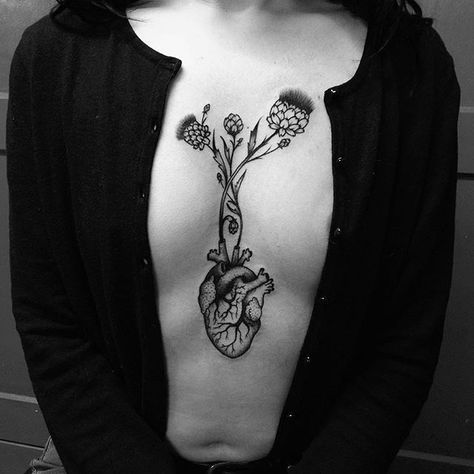 Merci Coralie Heart Tattoo Sternum, Anatomic Heart Tattoo, Heart Sternum Tattoo, Heart Tattoo Meaning, A Sleeve Tattoo, Tattoo Sternum, Anatomic Heart, Anatomical Tattoos, Anatomy Tattoo