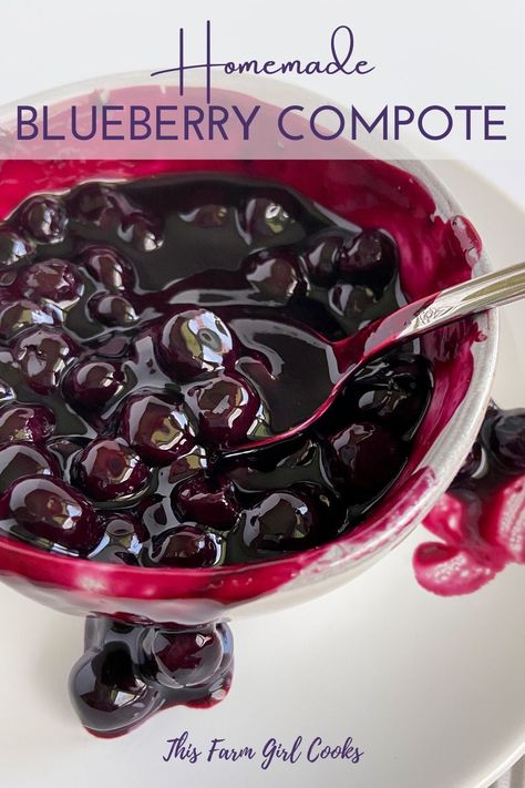 This Blueberry Compote Recipe is packed with blueberry flavor and a hint of lemon. Use this blueberry sauce to stir into yogurt, dollop over cheesecake, or top your morning pancakes and waffles! #blueberries #dessert #breakfast Blueberry Compote Recipe, Strawberry Syrup Recipes, Compote Recipe, Tiramisu Dessert, Blueberry Compote, Fruit Compote, Delicious Deserts, Easy Blueberry, Keto Dessert Easy