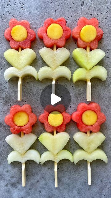 Flower Shaped Fruit, Shaped Fruit, Flower Fruit, Fruit Skewers, Flower Party, Fruit Platter, Afternoon Snacks, Floral Notes, Skewers